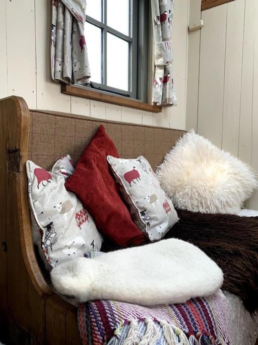 Rushford Shepherd'S Hut Newton Abbot Exterior photo