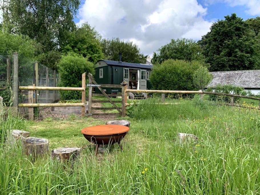 Rushford Shepherd'S Hut Newton Abbot Exterior photo