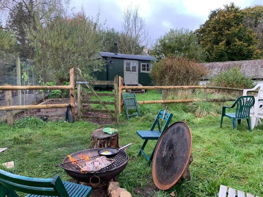 Rushford Shepherd'S Hut Newton Abbot Exterior photo