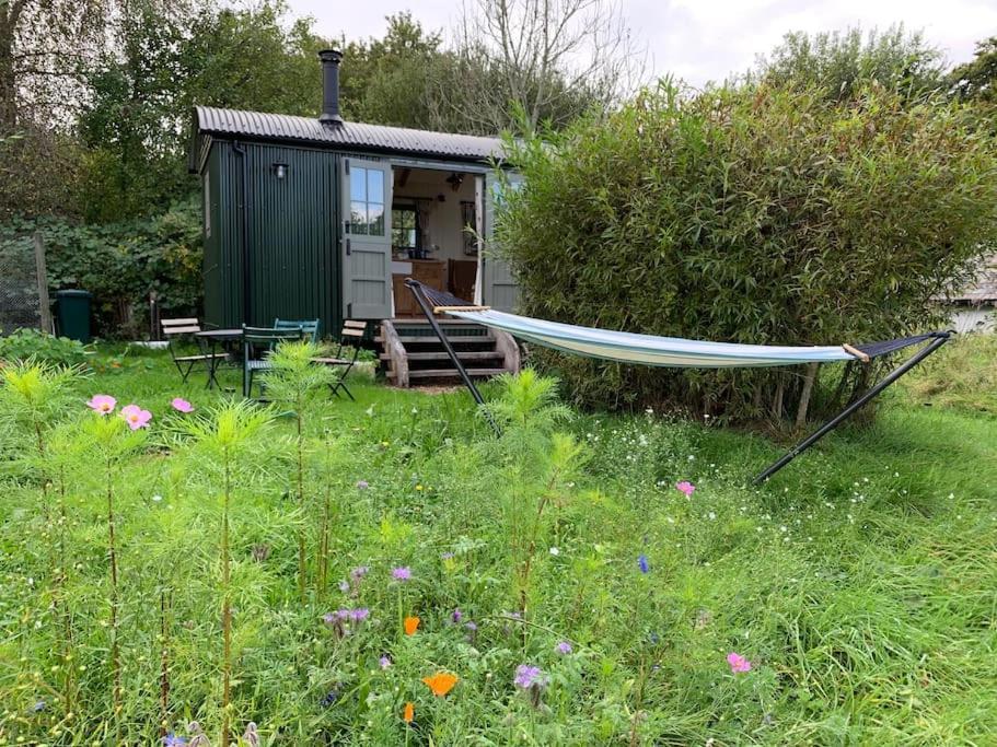 Rushford Shepherd'S Hut Newton Abbot Exterior photo