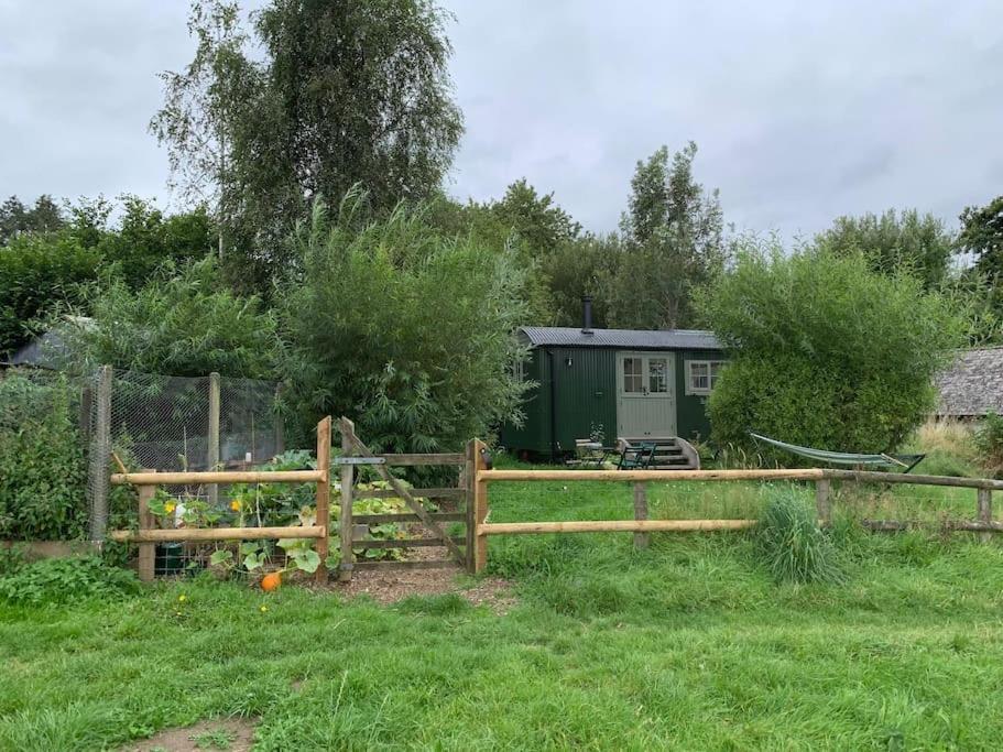 Rushford Shepherd'S Hut Newton Abbot Exterior photo